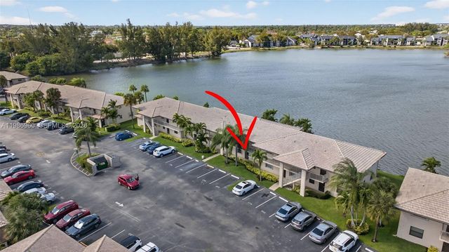 5520 Lakeside Dr 105, Margate, FL 33063