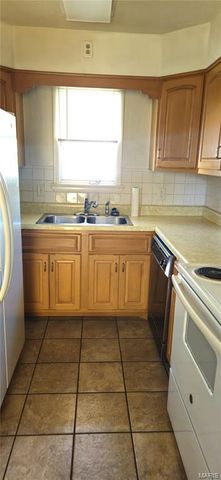 300 W 1st Street, Salem, MO 65560