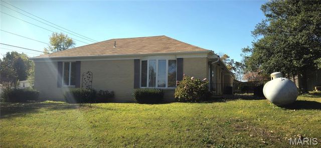 300 W 1st Street, Salem, MO 65560