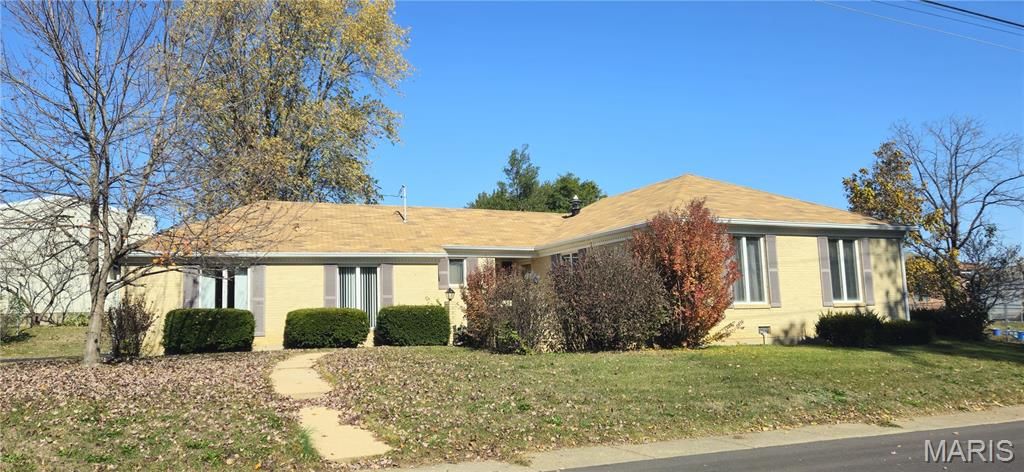 300 W 1st Street, Salem, MO 65560