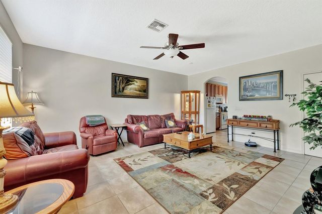 2061 SE Glen Ridge Drive, Port St. Lucie, FL 34952