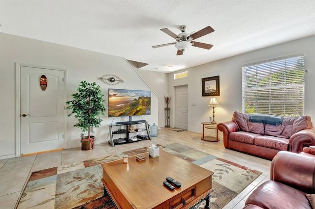 2061 SE Glen Ridge Drive, Port St. Lucie, FL 34952