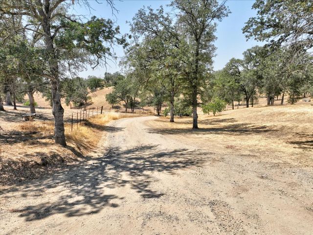 14982 N Morgan Canyon Road, Prather, CA 93651