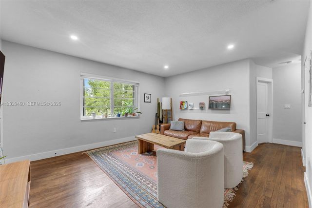 5540 SW 78th St 32C, Miami, FL 33143