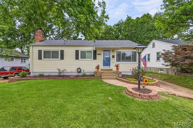 9541 Dulles Court, Affton, MO 63123