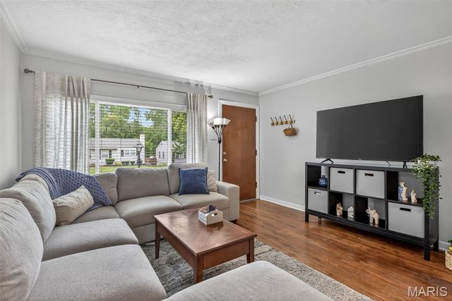 9541 Dulles Court, Affton, MO 63123