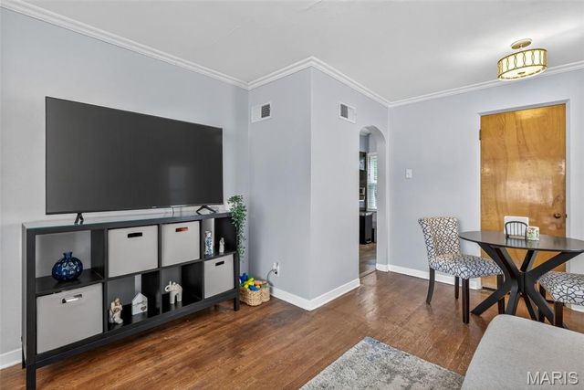 9541 Dulles Court, Affton, MO 63123
