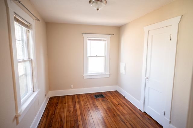 2041 W Elm Street, Springfield, MO 65806