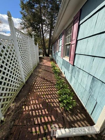 14 Stratford Drive, Old Bridge, NJ 08857