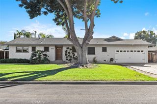 13082 Palomar, North Tustin, CA 92705