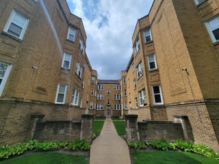 6418 N Richmond Street 3A, Chicago, IL 60645