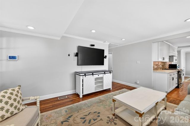 536 Inwood Drive, Charlotte, NC 28209