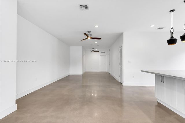 2247 NW 2nd St, Miami, FL 33125