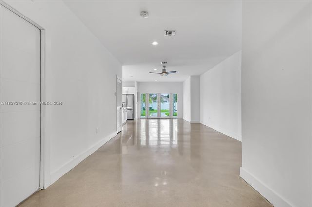 2247 NW 2nd St, Miami, FL 33125