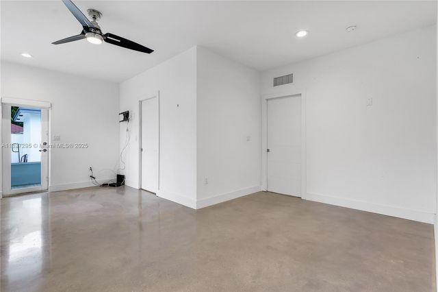 2247 NW 2nd St, Miami, FL 33125