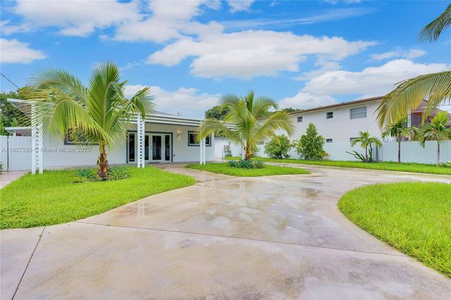 2247 NW 2nd St, Miami, FL 33125