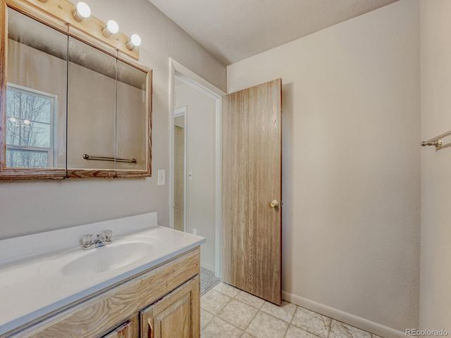 23341 E Saratoga Circle, Aurora, CO 80016