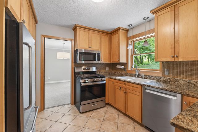 113 E 135th Street, Burnsville, MN 55337