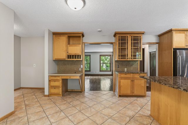 113 E 135th Street, Burnsville, MN 55337