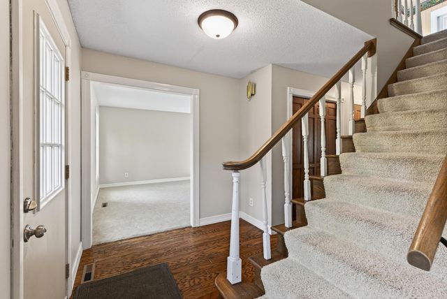 113 E 135th Street, Burnsville, MN 55337