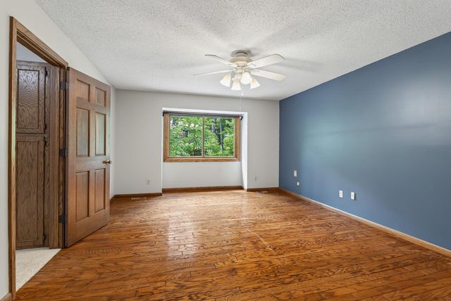 113 E 135th Street, Burnsville, MN 55337