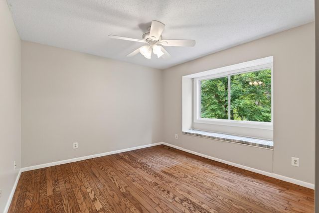 113 E 135th Street, Burnsville, MN 55337