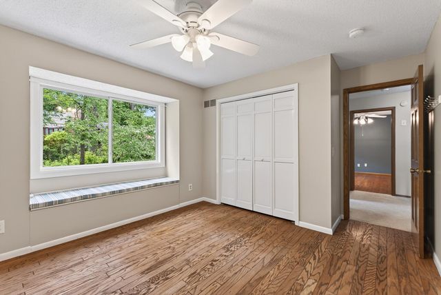 113 E 135th Street, Burnsville, MN 55337