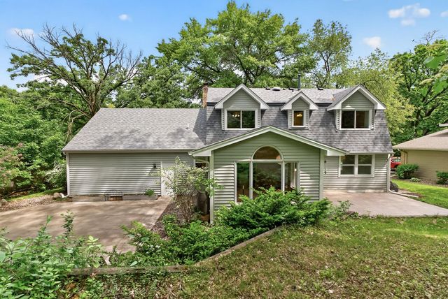 113 E 135th Street, Burnsville, MN 55337