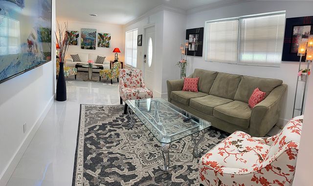 2077 Carambola Road, West Palm Beach, FL 33406