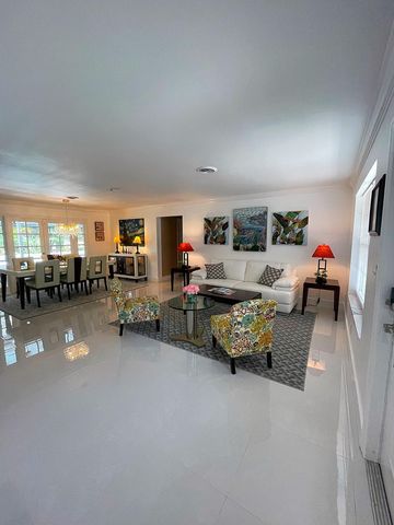 2077 Carambola Road, West Palm Beach, FL 33406