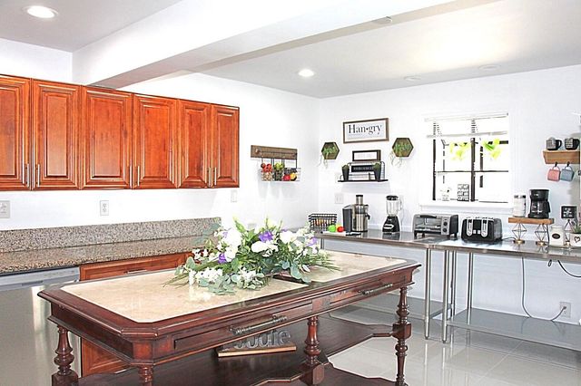 2077 Carambola Road, West Palm Beach, FL 33406