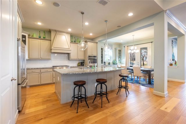 1016 Peacock Boulevard, Carrollton, TX 75007