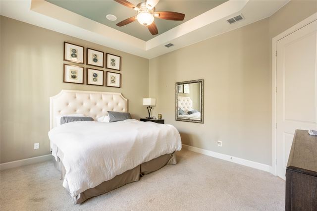 1016 Peacock Boulevard, Carrollton, TX 75007