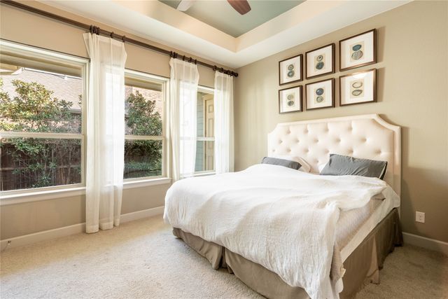 1016 Peacock Boulevard, Carrollton, TX 75007