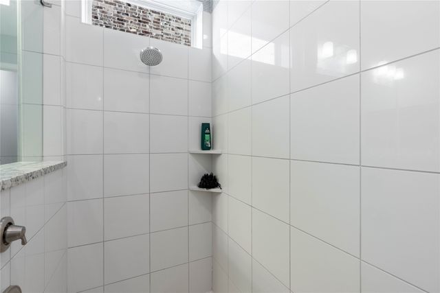 1016 Peacock Boulevard, Carrollton, TX 75007