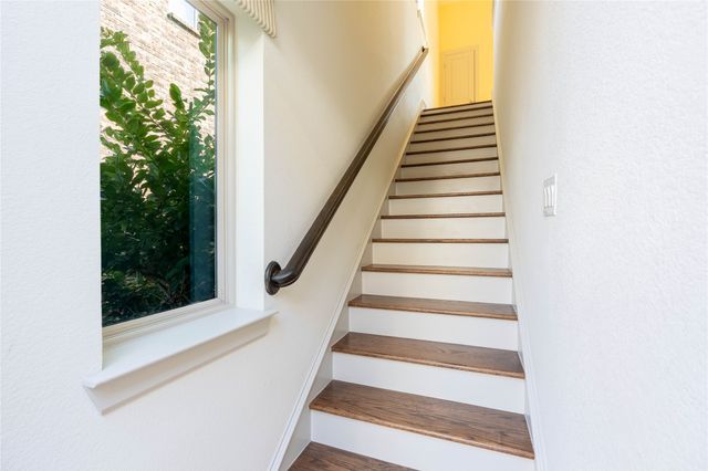 1016 Peacock Boulevard, Carrollton, TX 75007