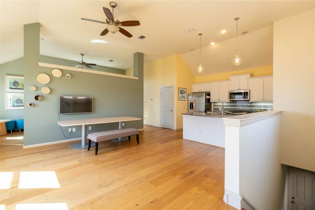 1016 Peacock Boulevard, Carrollton, TX 75007