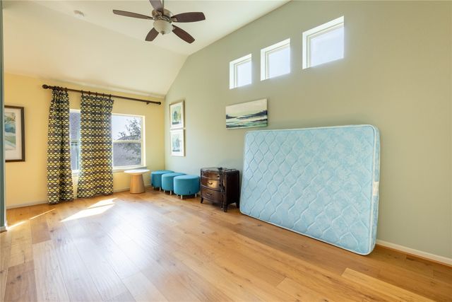 1016 Peacock Boulevard, Carrollton, TX 75007