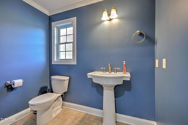 23395 Larwood Lane, Bristol, VA 24202
