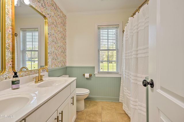 23395 Larwood Lane, Bristol, VA 24202