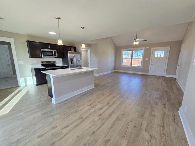 28 Echo Ridge, Oak Grove, KY 42262