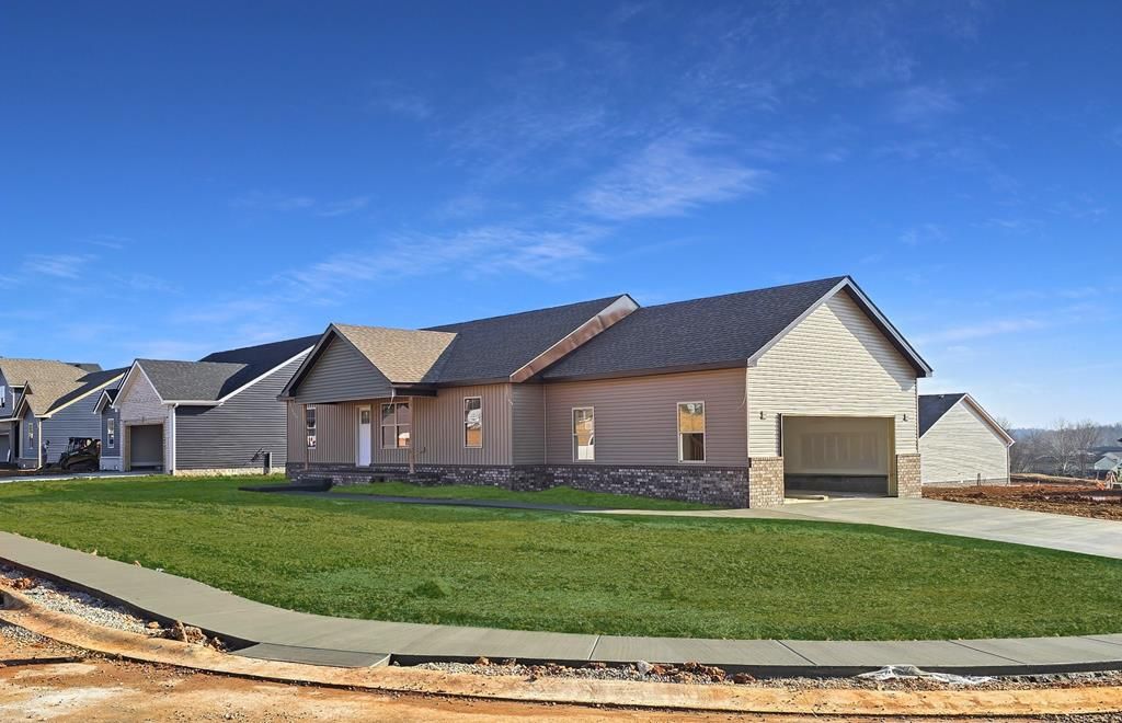 28 Echo Ridge, Oak Grove, KY 42262