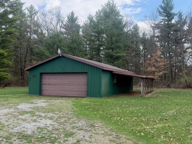 6136 S Poplar Avenue, Newaygo, MI 49337
