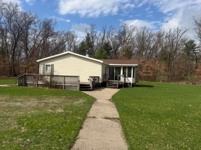 6136 S Poplar Avenue, Newaygo, MI 49337