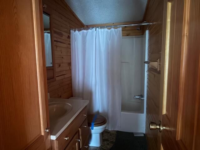 6136 S Poplar Avenue, Newaygo, MI 49337