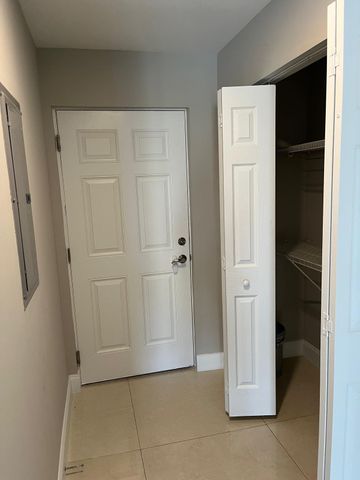 4119 NW 88th Avenue, Coral Springs, FL 33065