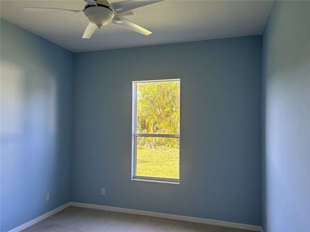 357 24th Avenue SW, Vero Beach, FL 32962