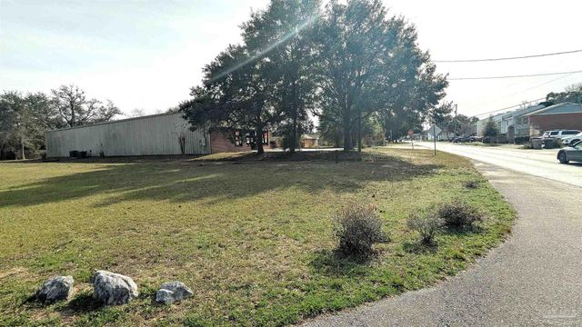 6400 Blk Tippin Ave, Pensacola, FL 32504