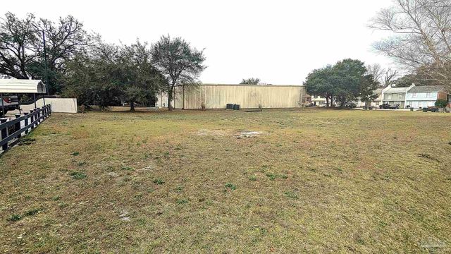 6400 Blk Tippin Ave, Pensacola, FL 32504