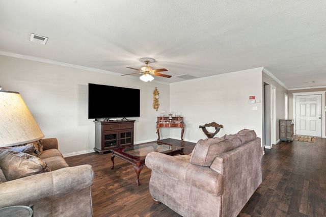 9856 Parkmere Drive, Fort Worth, TX 76108